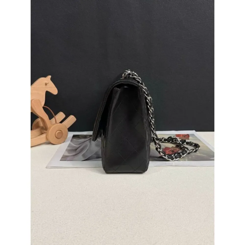 Chanel Women Pre-Loved Bag Very Good Condition